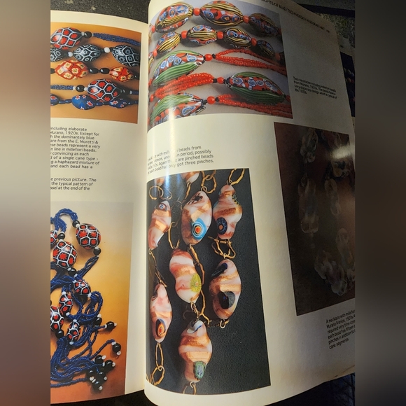Glass Beads from Europe Book - Picture 3 of 4